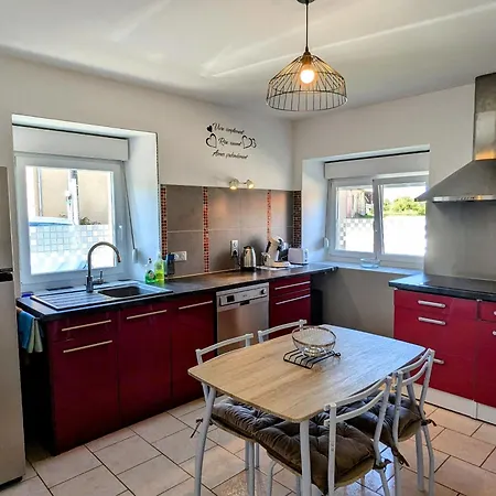 Vakantiehuis Maison Plain Pied Avec Jardin Clos A - Fr-1-585-137