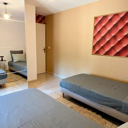 Maison Plain Pied Avec Jardin Clos A - Fr-1-585-137 Vakantiehuis *